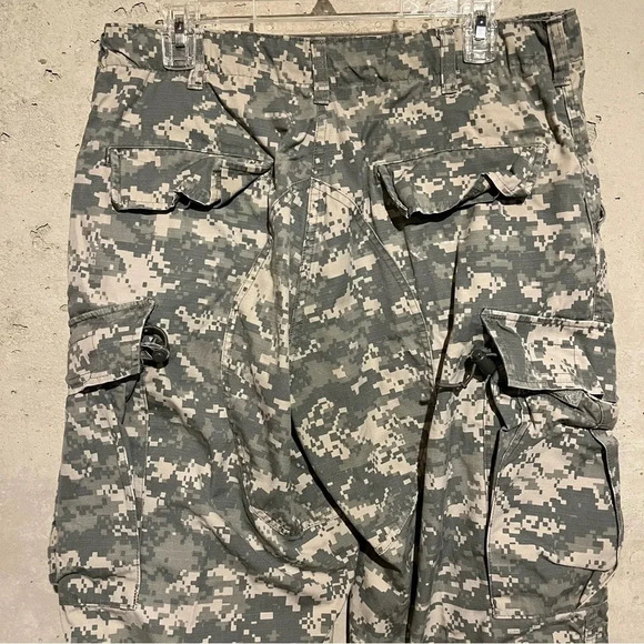 US ARMY Mens Medium Pants Digital Camo Camouflage Utility Cargo Military - Picture 6 of 10